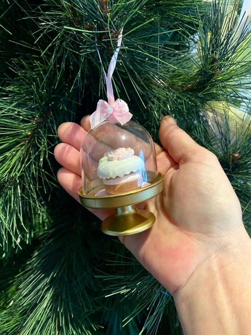 Shabby Chic Ornament