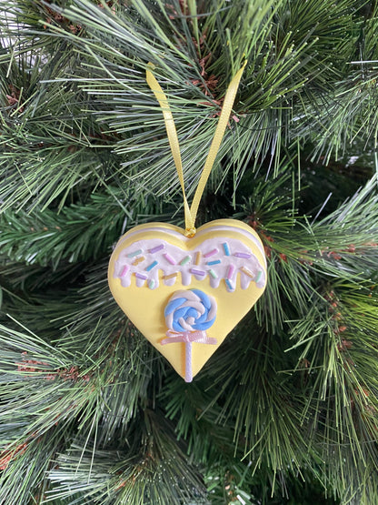 Christmas Heart Macaron Ornament