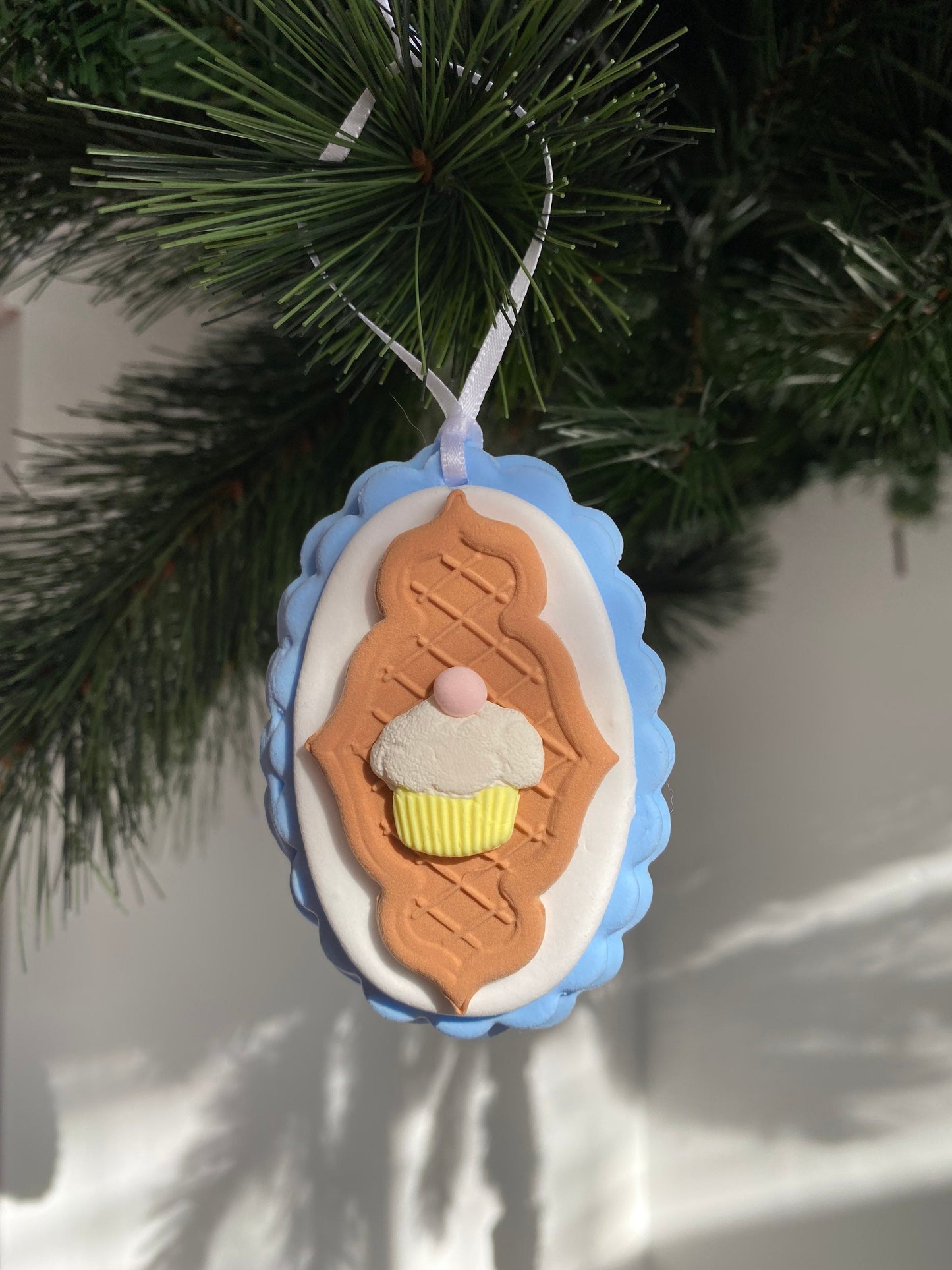 Christmas Cupcake Ornament