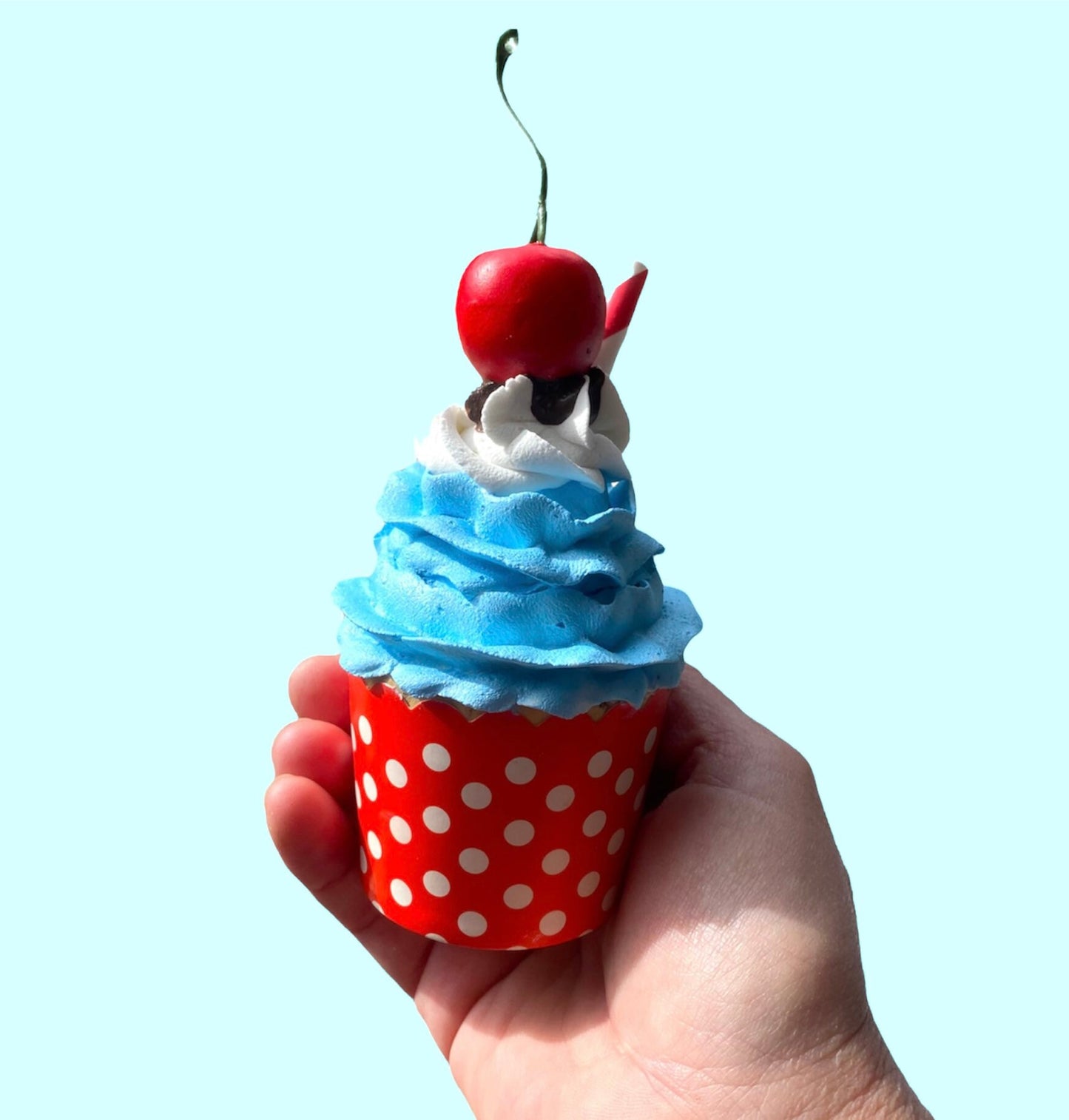 Retro Cupcake Decoration