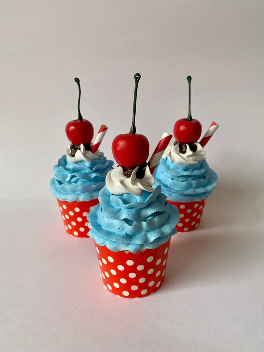 Retro Cupcake Decoration
